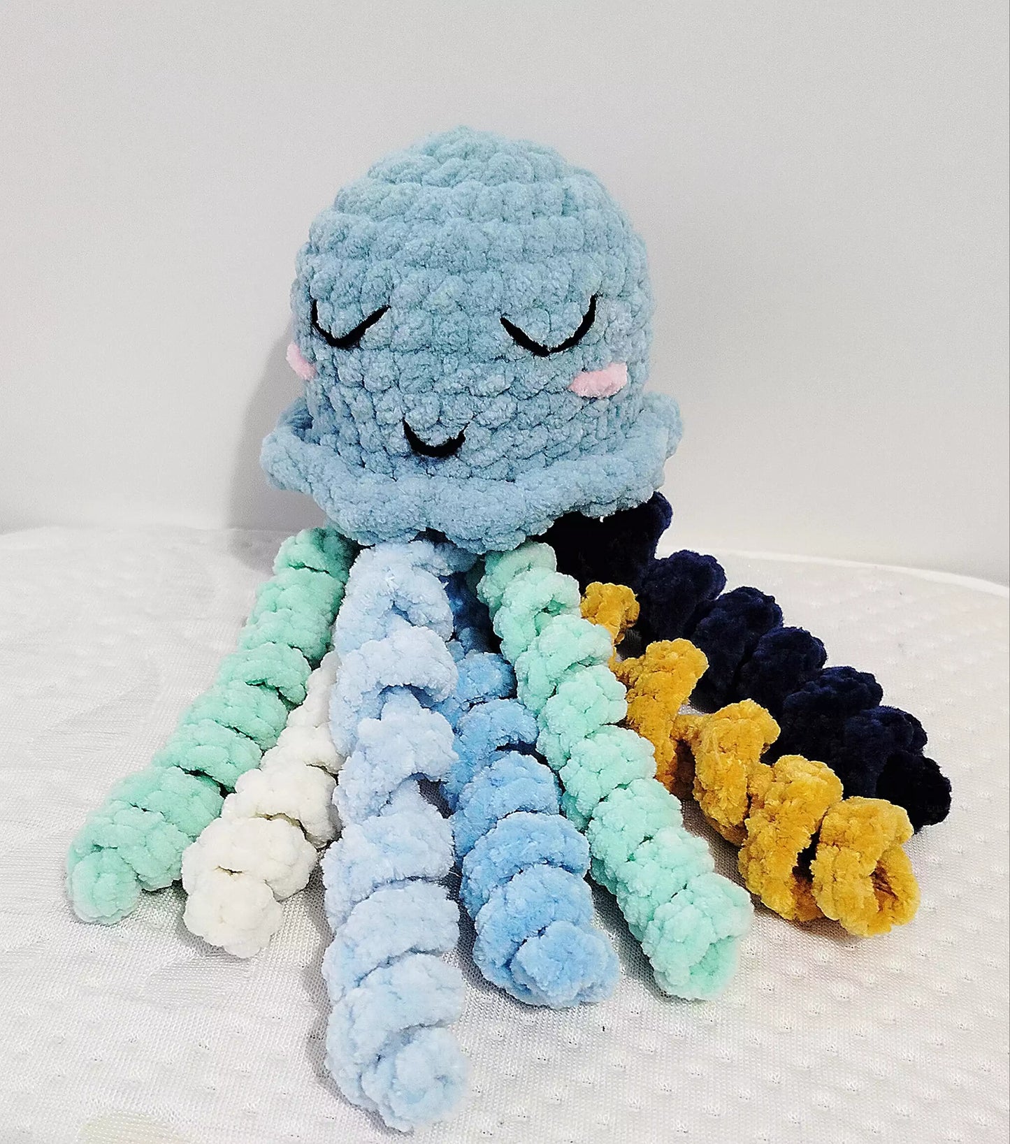 Crochet Rainbow the Jellyfish Pattern – Colorful Amigurumi