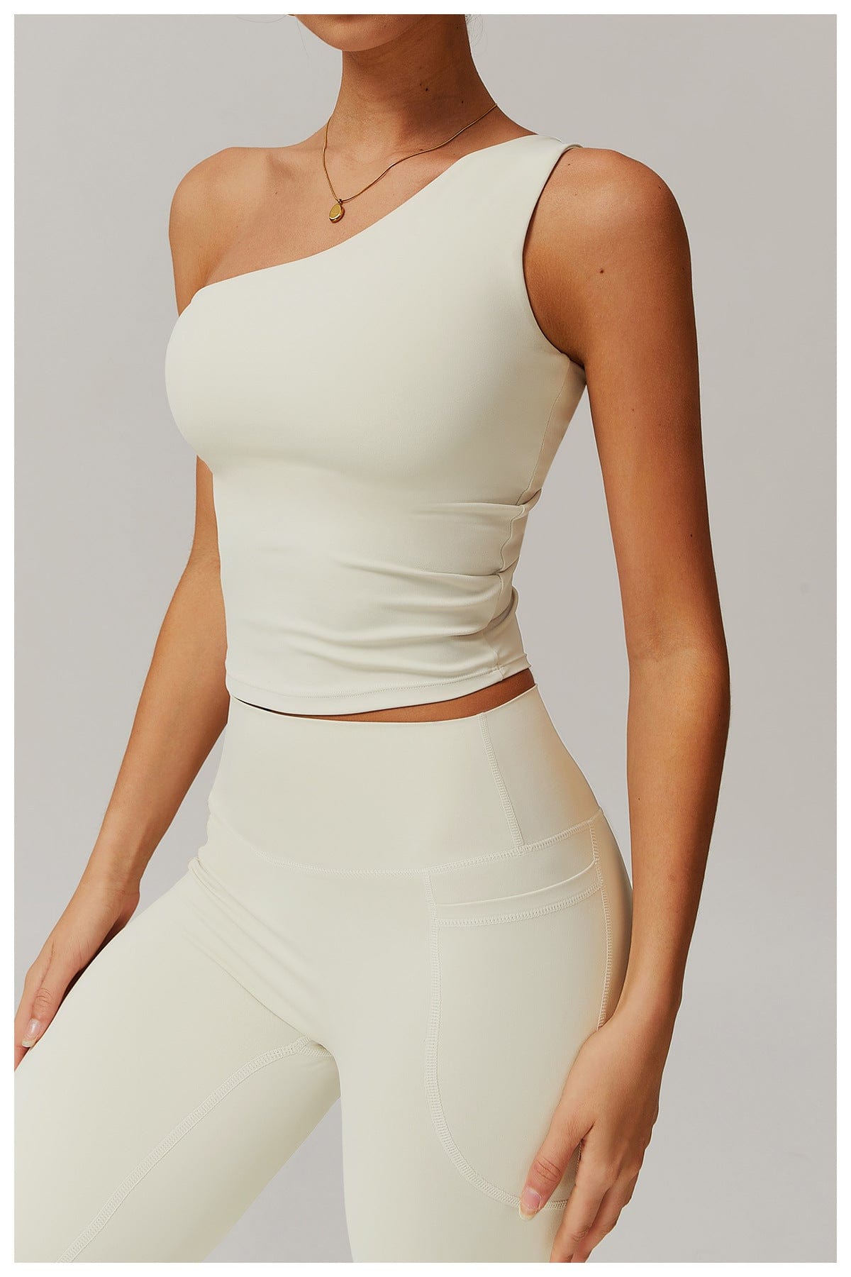 One Shoulder Workout Shaping Crop Top with Removable Chest Pads