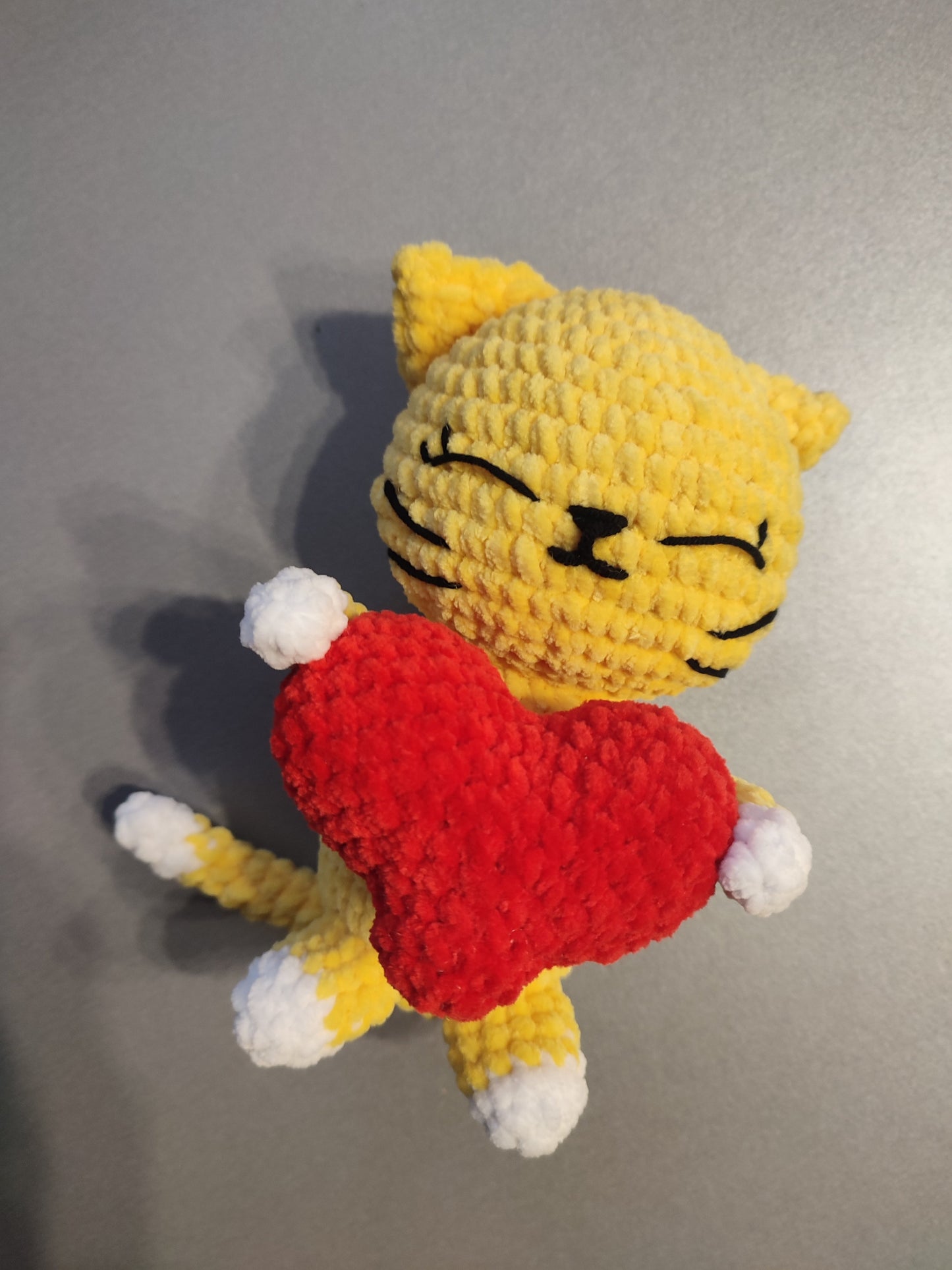 Valentine's Cute Cat Crochet Pattern