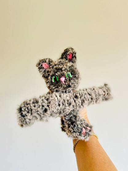 Crochet Fluffy Kitty Hugger Pattern : Adorable Amigurumi