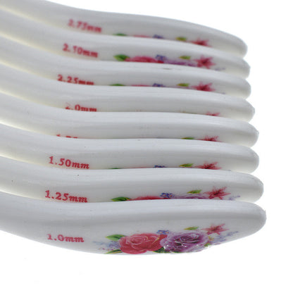 8Blue And White Porcelain Crochet Hooks