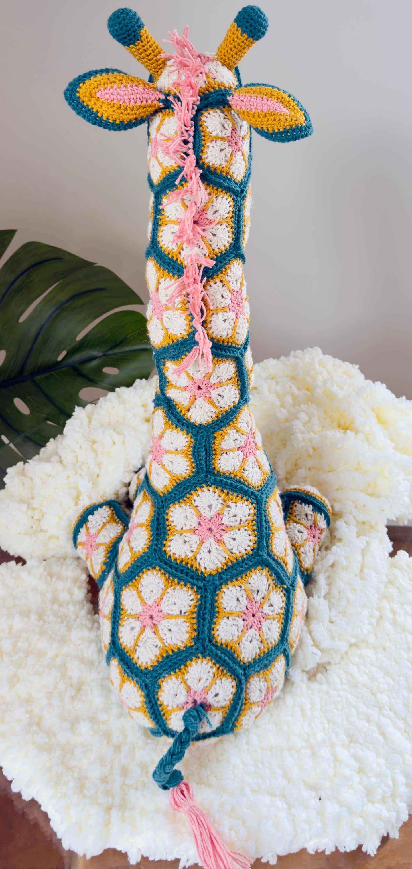 African flowers Giraffe Crochet Pattern