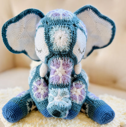 Elephant African flowers Crochet Pattern