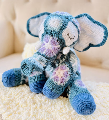Elephant African flowers Crochet Pattern