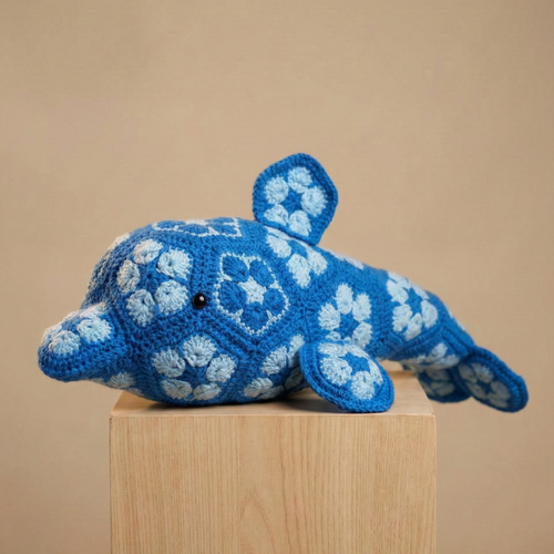 Dolphin African flowers Crochet Pattern