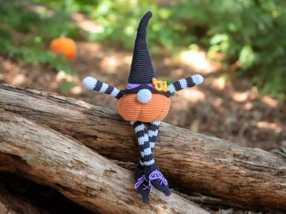 Stretchable Pumpkin Gnome Crochet Pattern