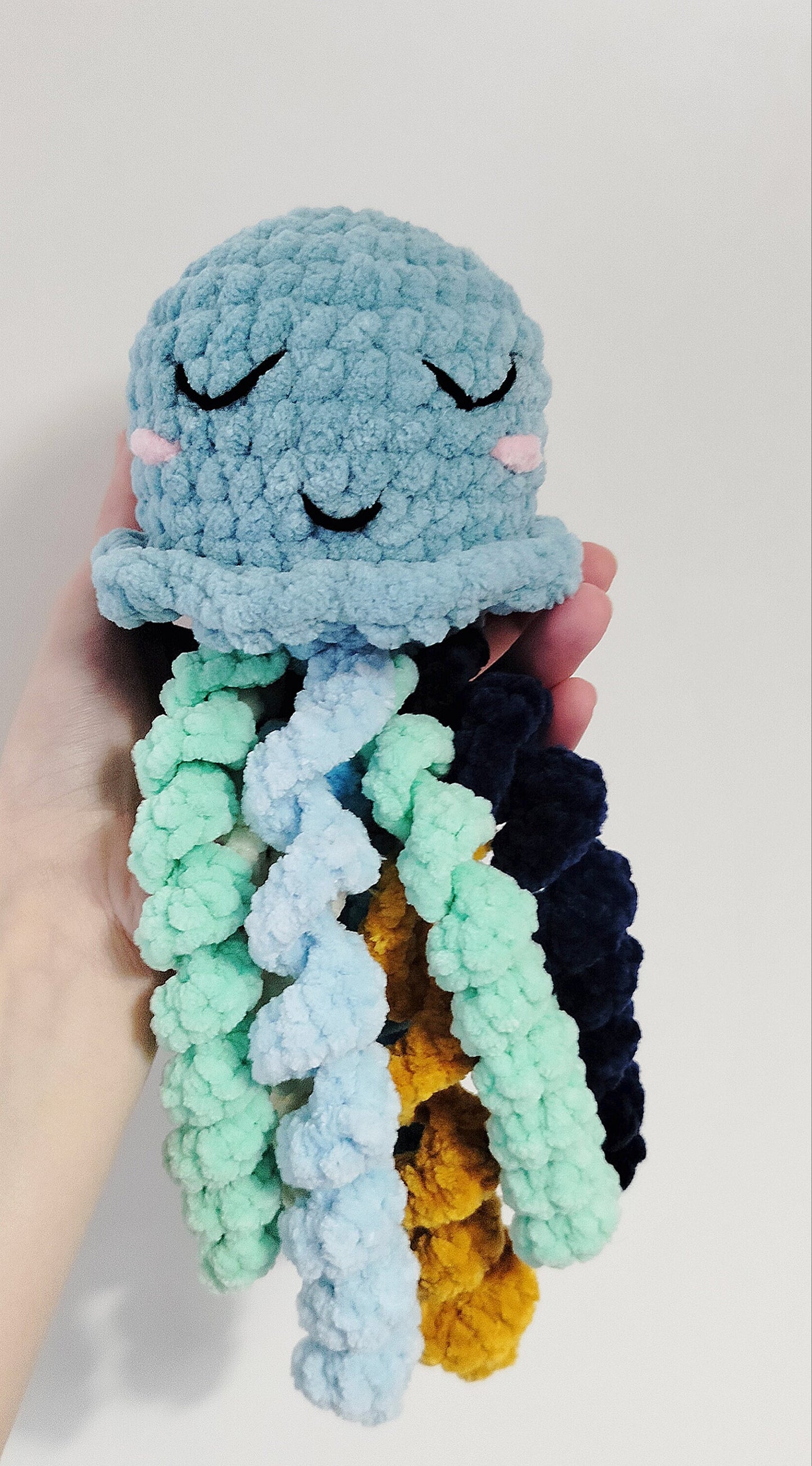 Crochet Rainbow the Jellyfish Pattern – Colorful Amigurumi