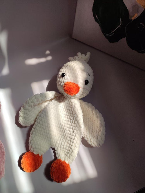 Puffy the Duck Crochet Pattern