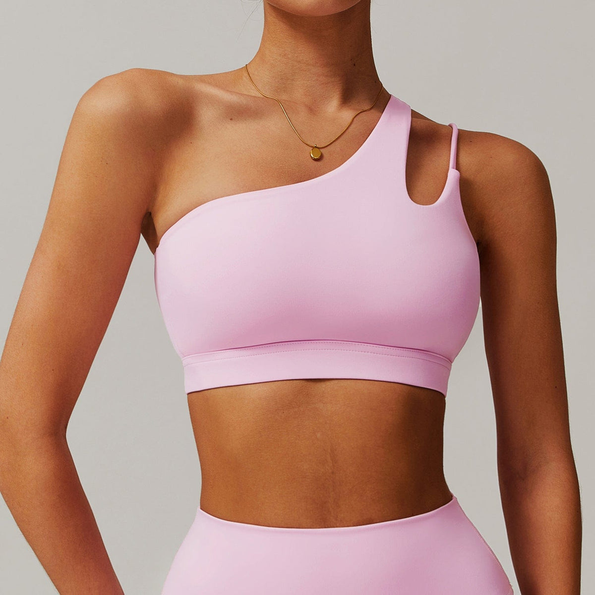 Women’s One-Shoulder Sports Bra Asymmetrical Workout Bra with Removable Pads & High Support