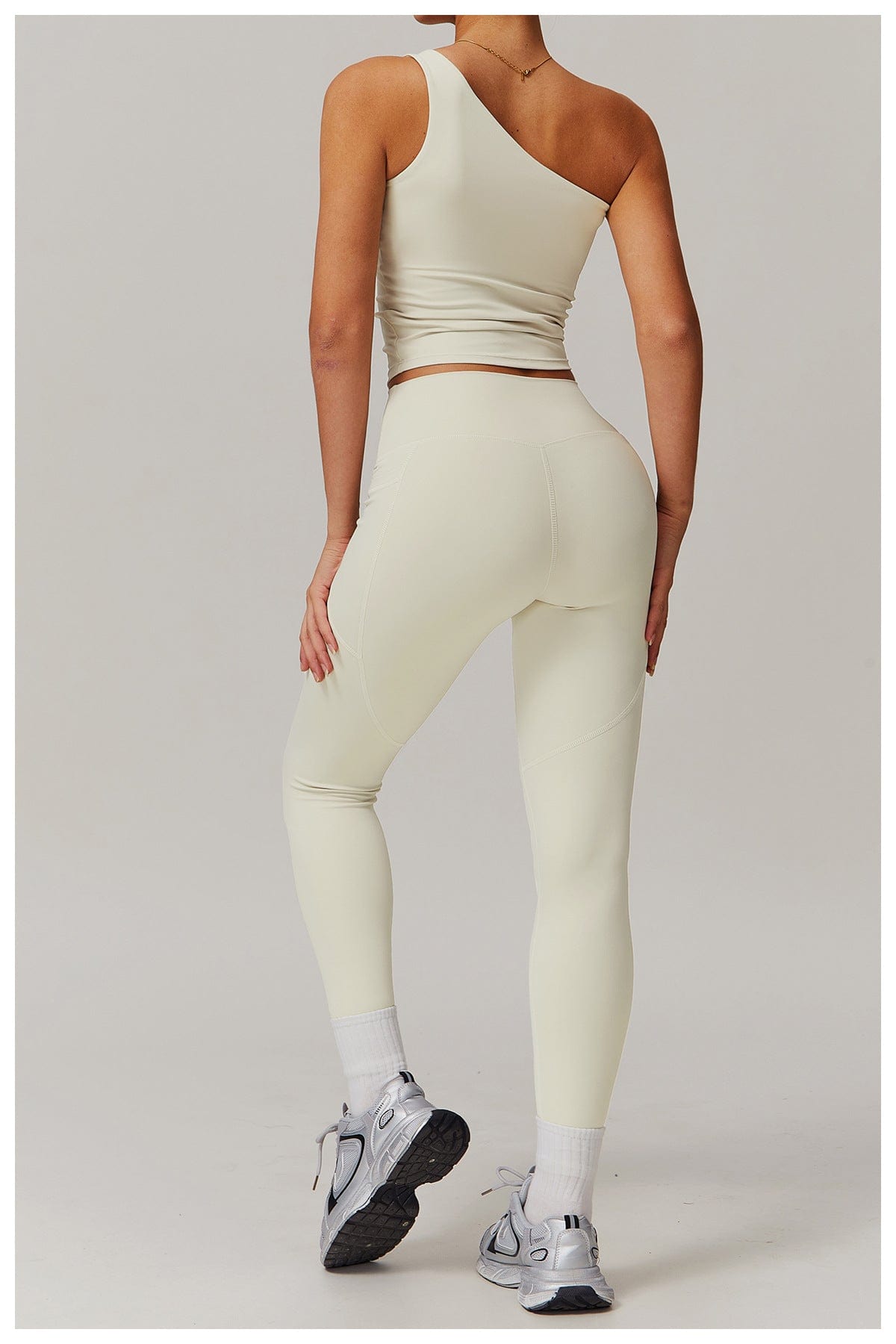 One Shoulder Workout Shaping Crop Top with Removable Chest Pads